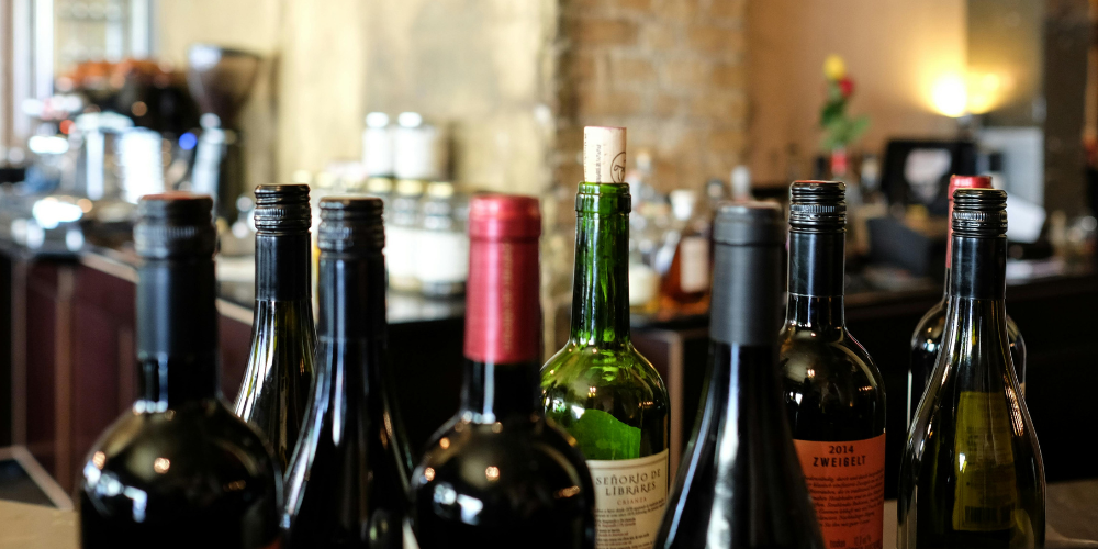 Expert wine tasting event tips that will raise the bar