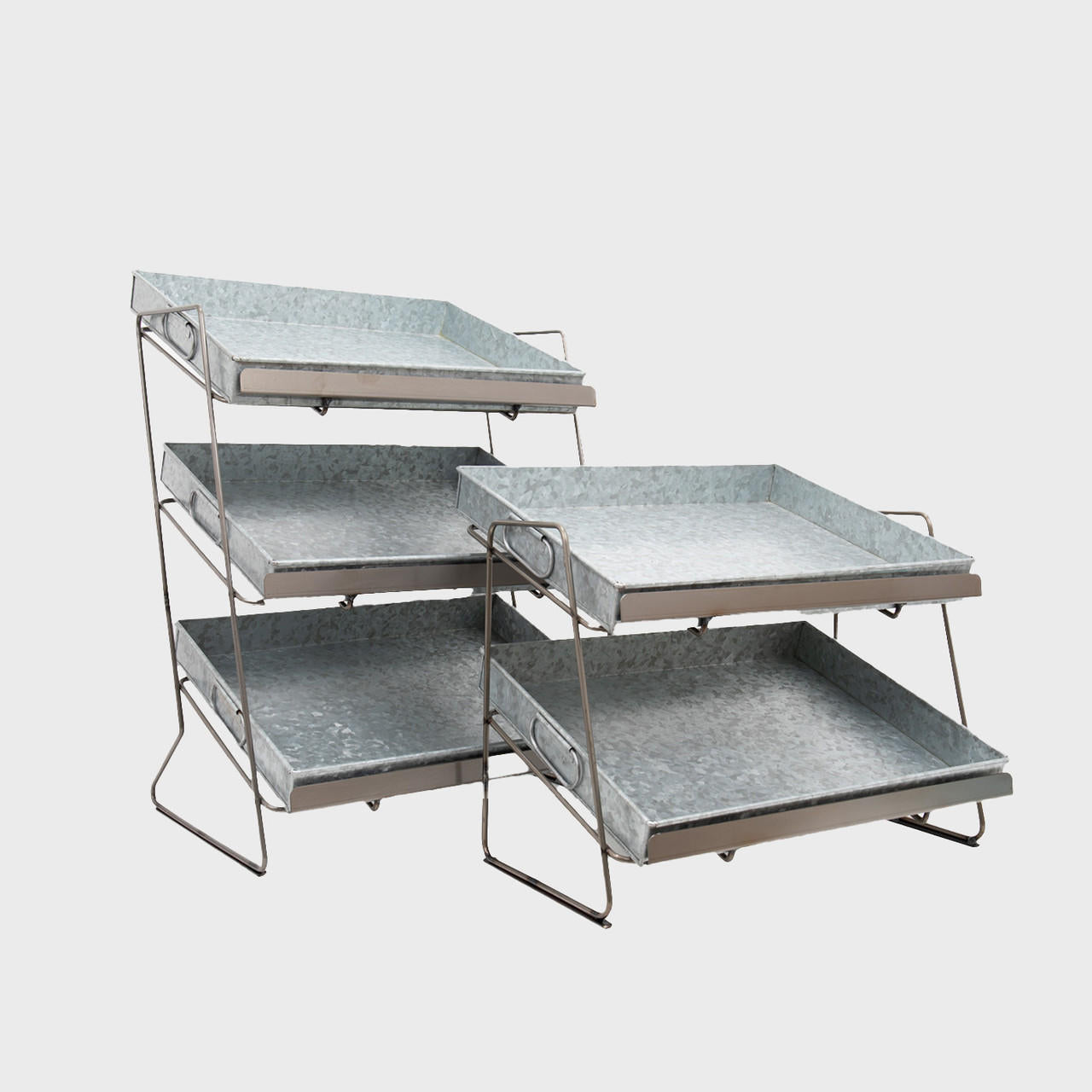 Railton tiered countertop display unit with medium metal trays featuring a multi-tiered layout for product positioning.