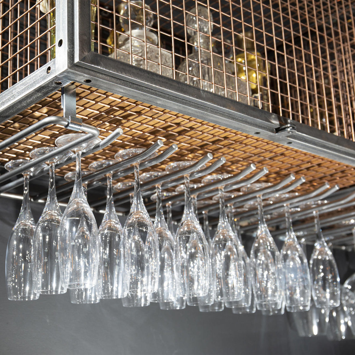 BRIX pop up bar featuring a heavy-duty modular geometric profile layout.