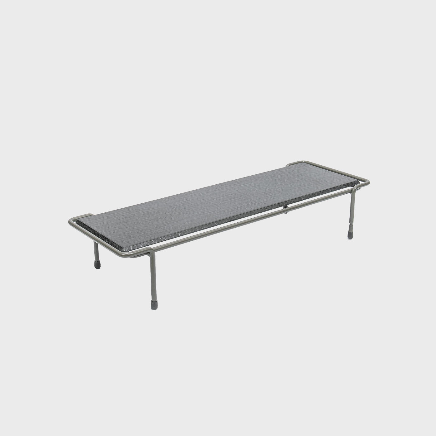 Grey riser with slate effect melamine board and metal frame, equipped with rubber grips and anti-slip rubber feet.