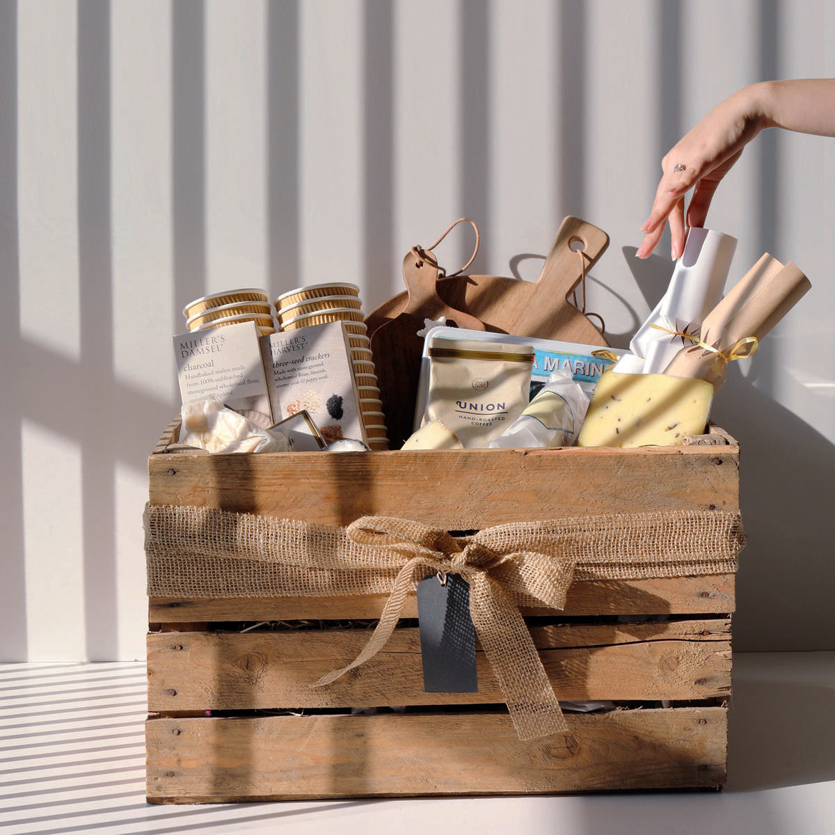Jute ribbon 10m roll with a high-quality finish used as a decorative accent.