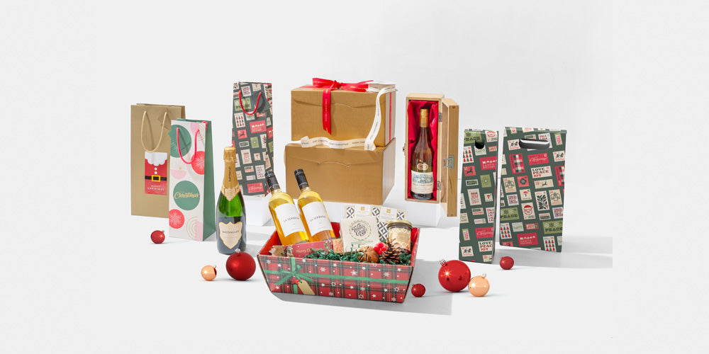 5 festive ways to package wine bottles for Christmas gifting