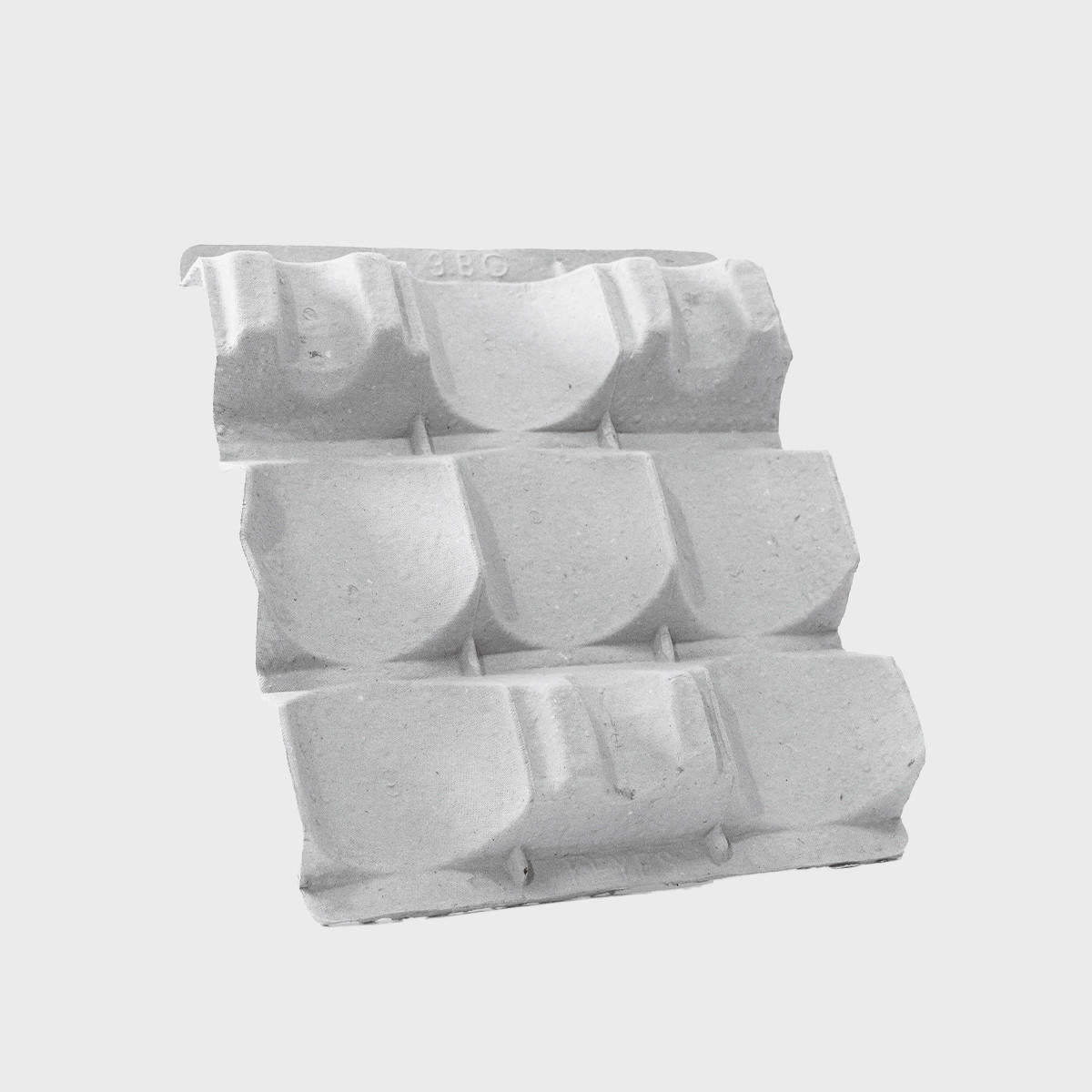3 bottle pulp tray for bordeaux and burgundy bottle with structured, low-profile walls and open-top design.