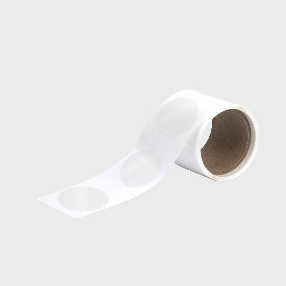 48mm clear sealing sticker (100 p/roll) with a high-quality finish used as a decorative accent.