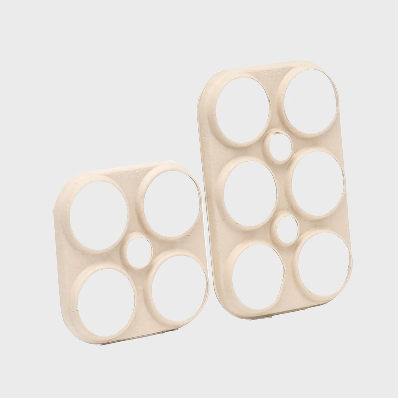 Pulp ring can holder.