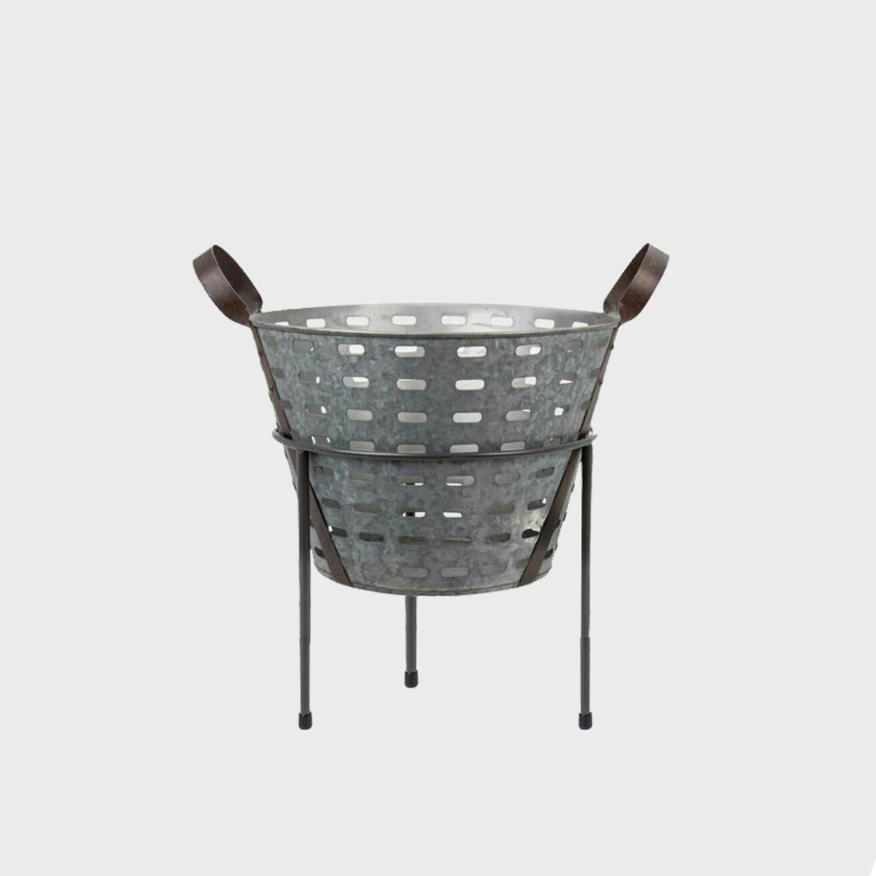 Matlock metal tripod riser with galvanised grape bucket