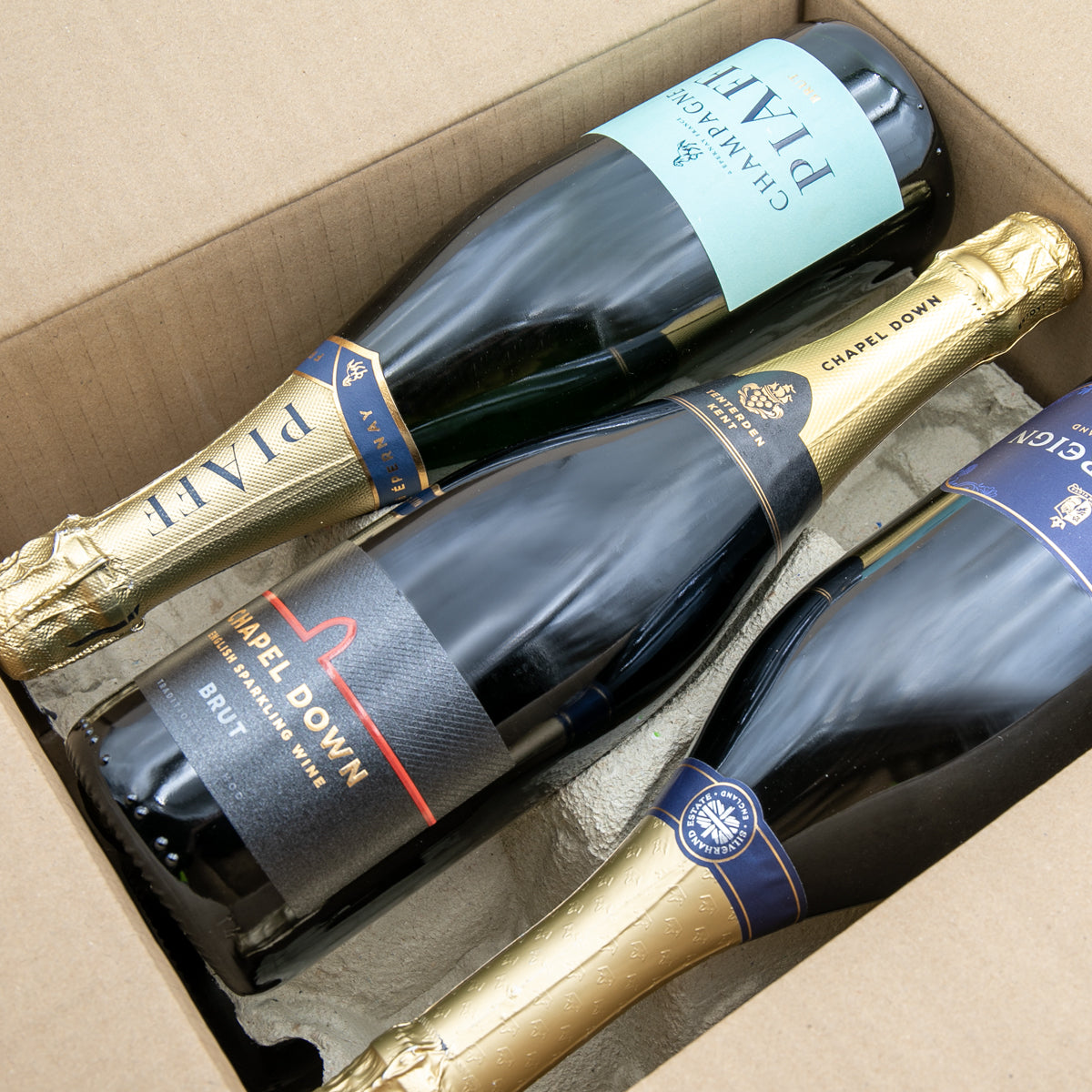 6 bottle reversible pulp divider tray with shipping outer with structured, low-profile walls and open-top design.