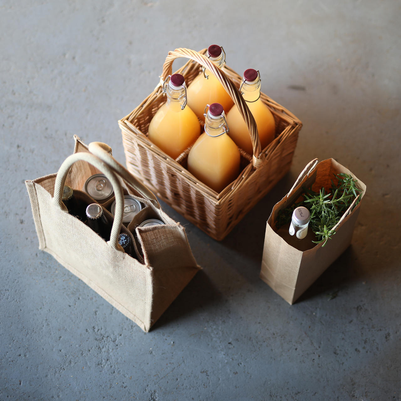 Ribbed kraft paper bag with twist handles.