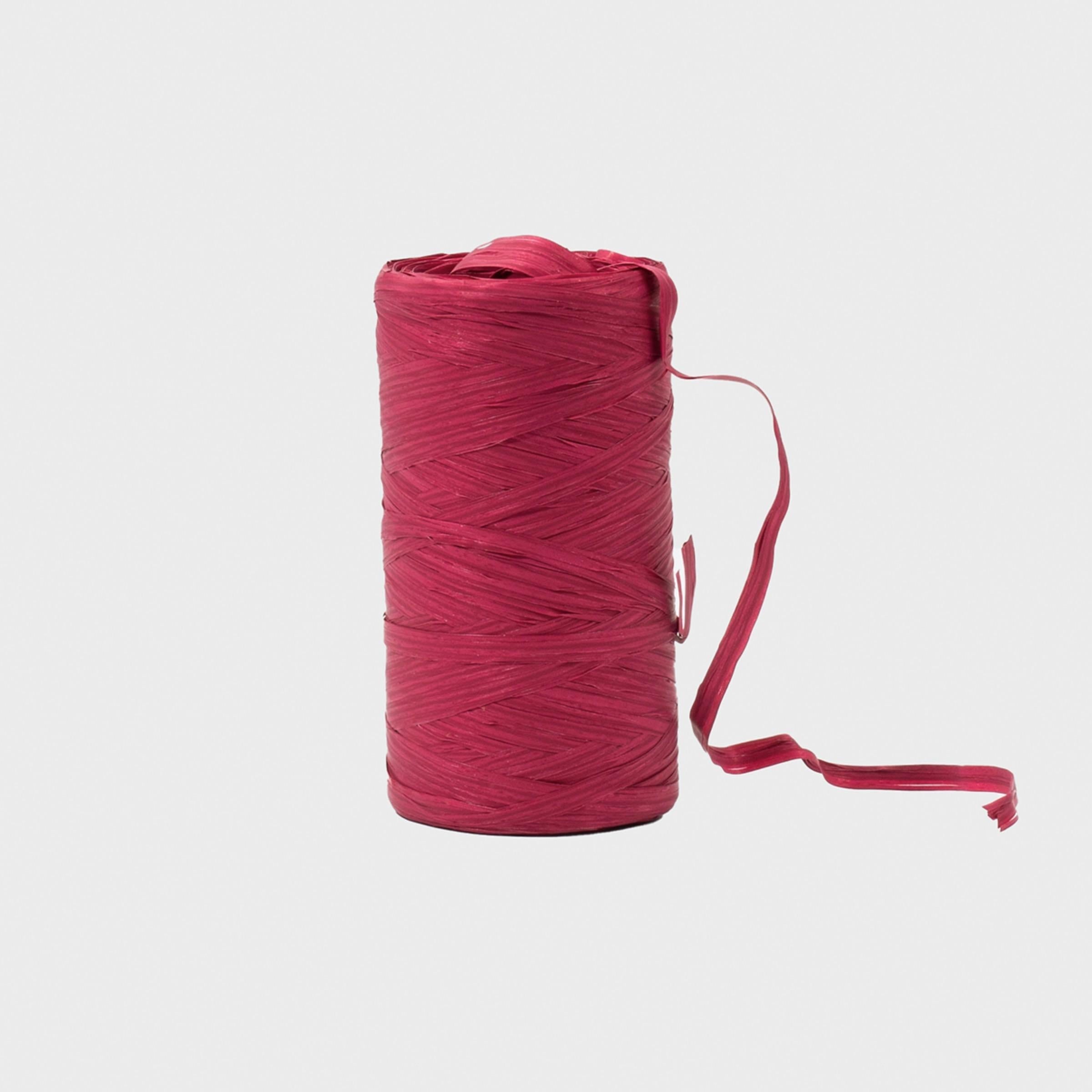 Raffia tie.
