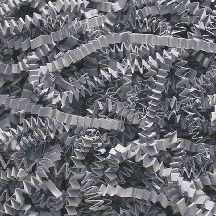 Sizzlepak shredded paper 10kg consisting of interlocking zig-zag paper shreds for fill.
